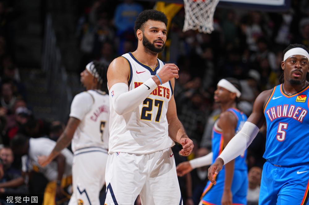 他从法国的 他从法国的